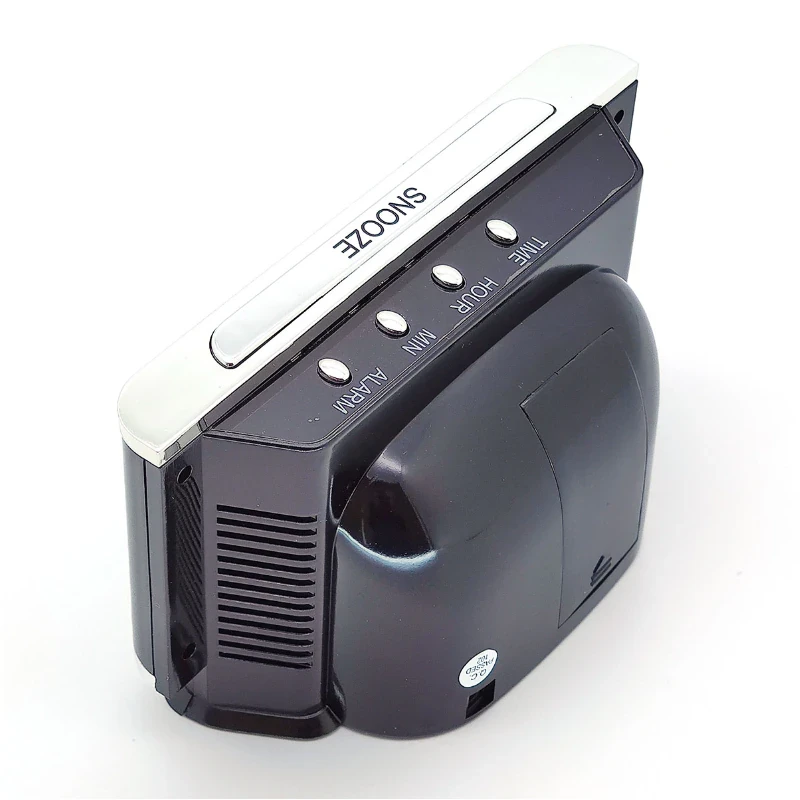 VST-721 digitális ébresztőóra beépített akkumulátorral és szundi funkcióval - választható 12 és 24 órás mód - 12,5 x 5,5 cm-es LDC kijelző