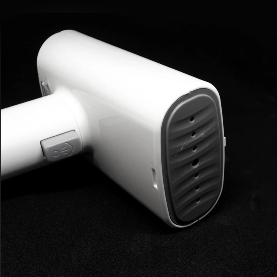 Ergonomikus hordozható függőleges kézi gőzvasaló - LED kijelzővel