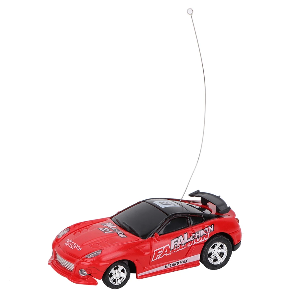 Mini távirányítós kisautó világító fényszórókkal üdítős dobozban