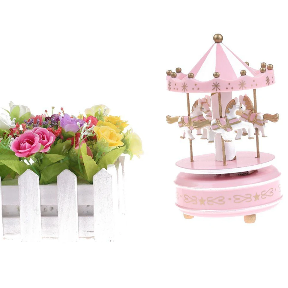 Felhúzható, zenélő- forgó körhinta lovacskákkal gyerekszobába - 11 x 18 cm - rózsaszín