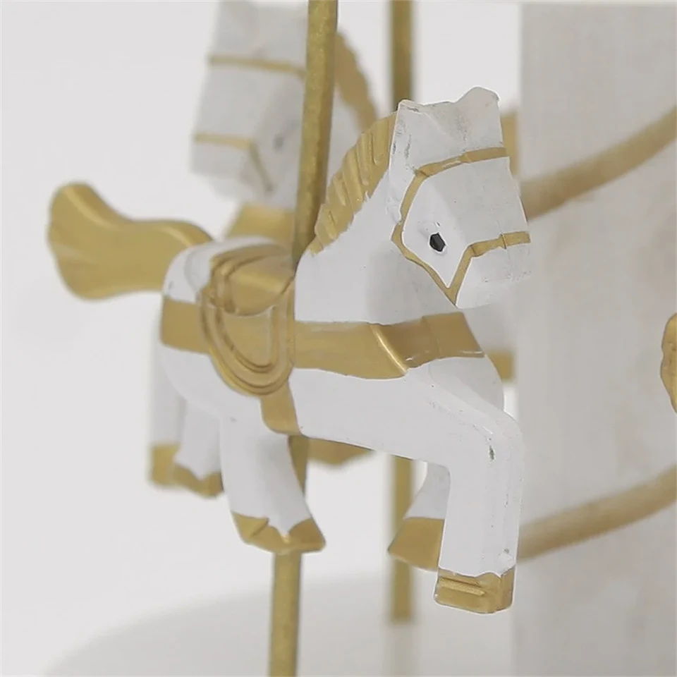 Felhúzható, zenélő- forgó körhinta lovacskákkal gyerekszobába - 11 x 18 cm - kék